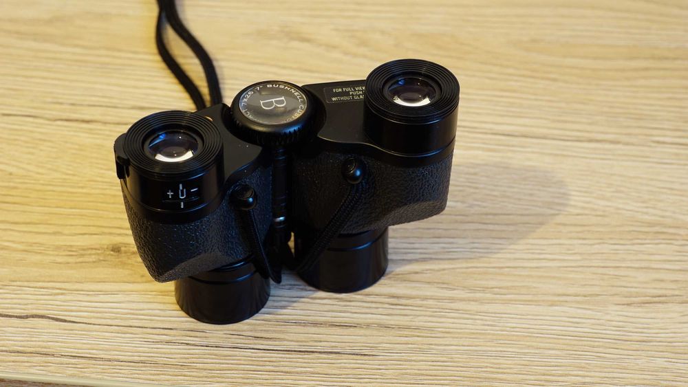 Binoclu Bushnell 7x26 camp 7 grade + toc - stare excelenta