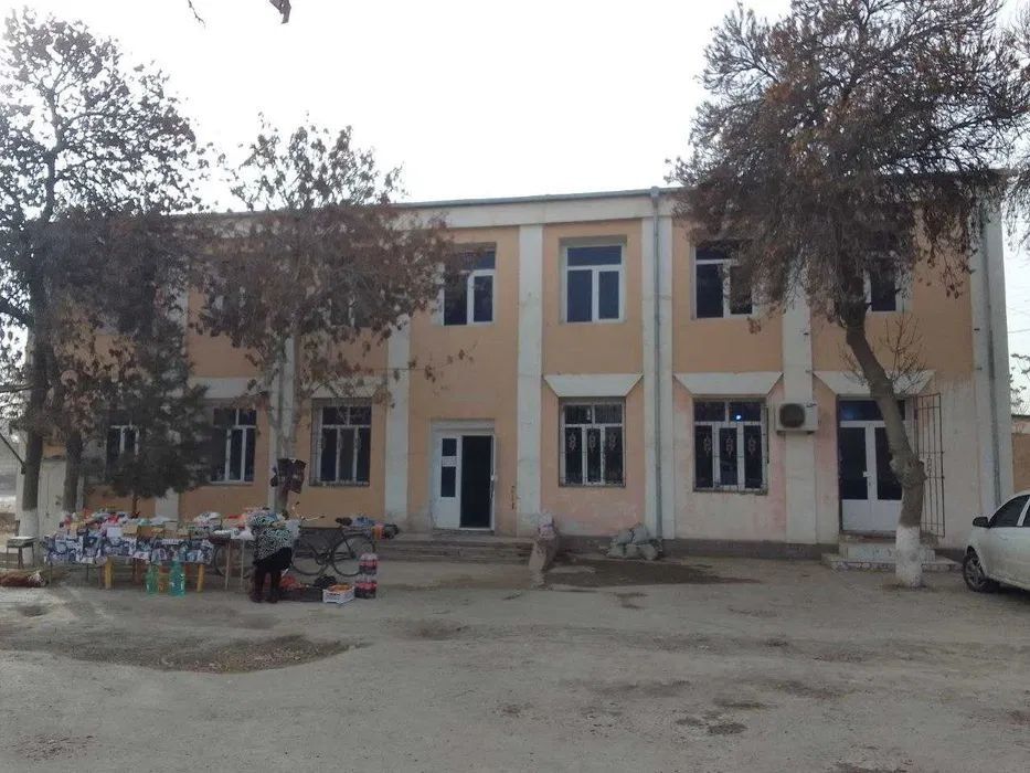 Ijaraga beriladi 2 etaj 7 xonasi bor office,bog'cha kursxona uchun zõr