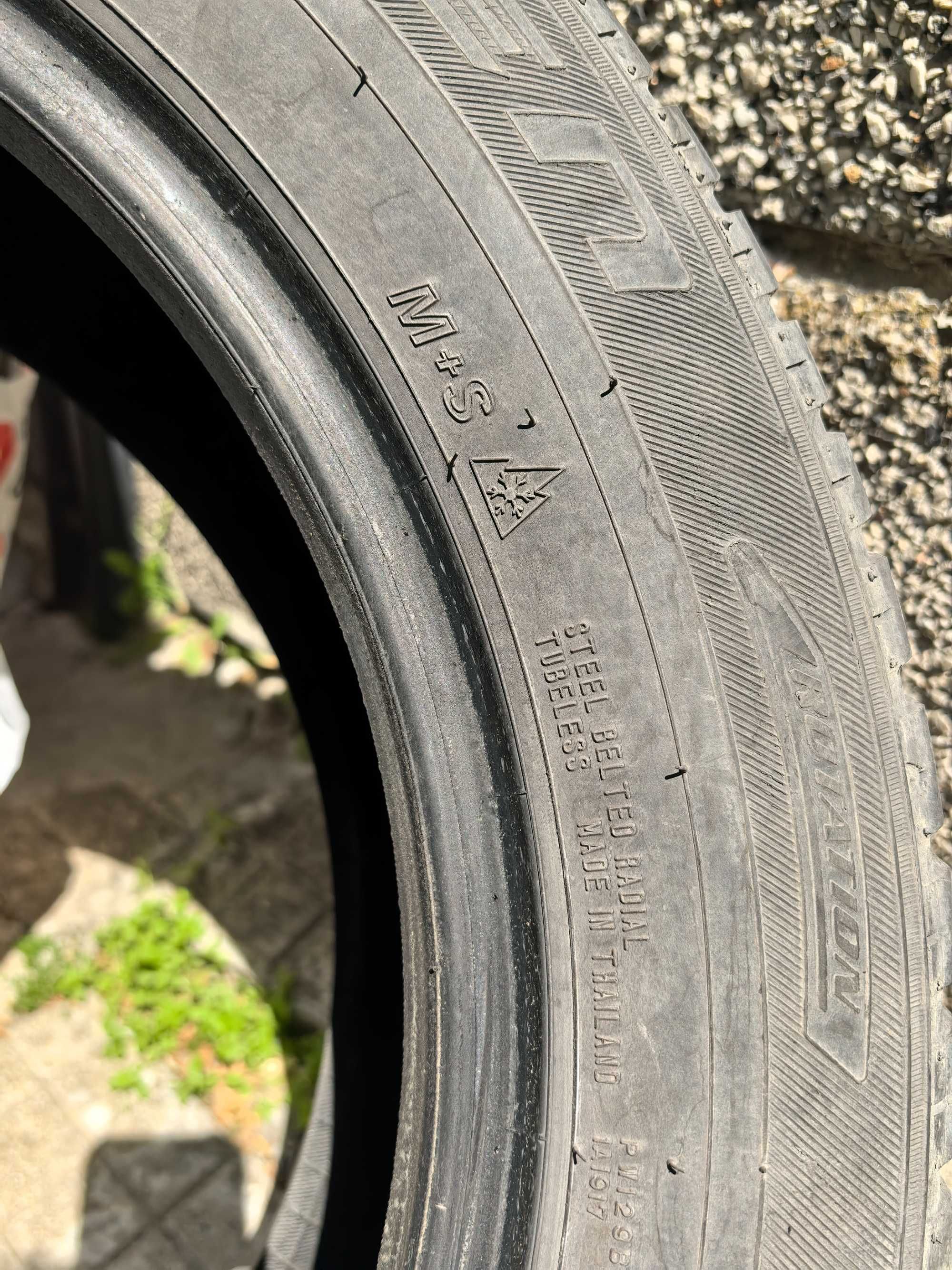 Гуми все сезони Фалкен 215/60/R17