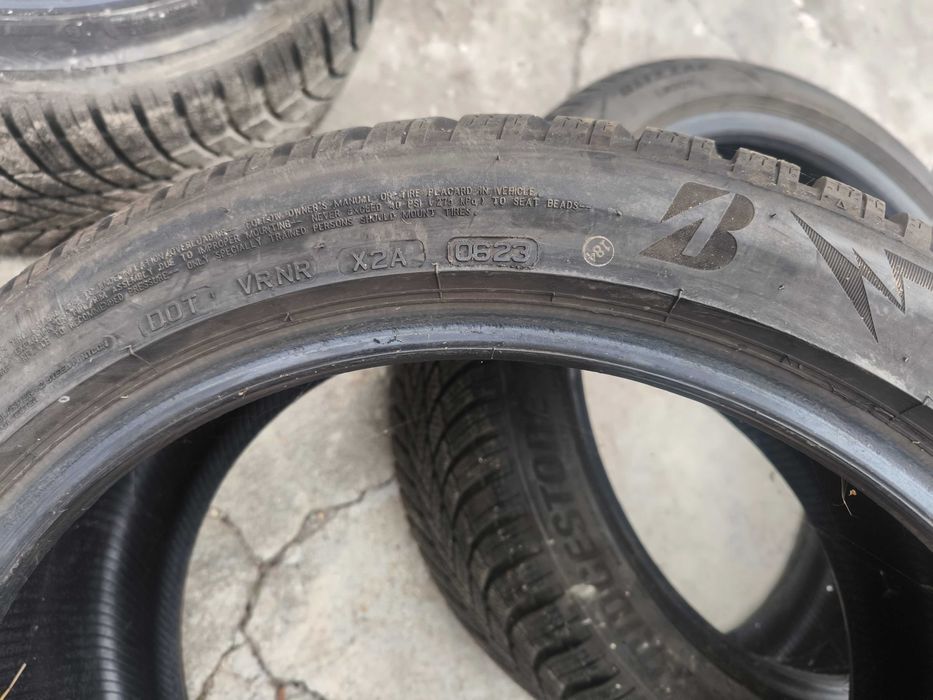 Продавам 4бр. Bridgestone Blizzak lm005 255x40x19