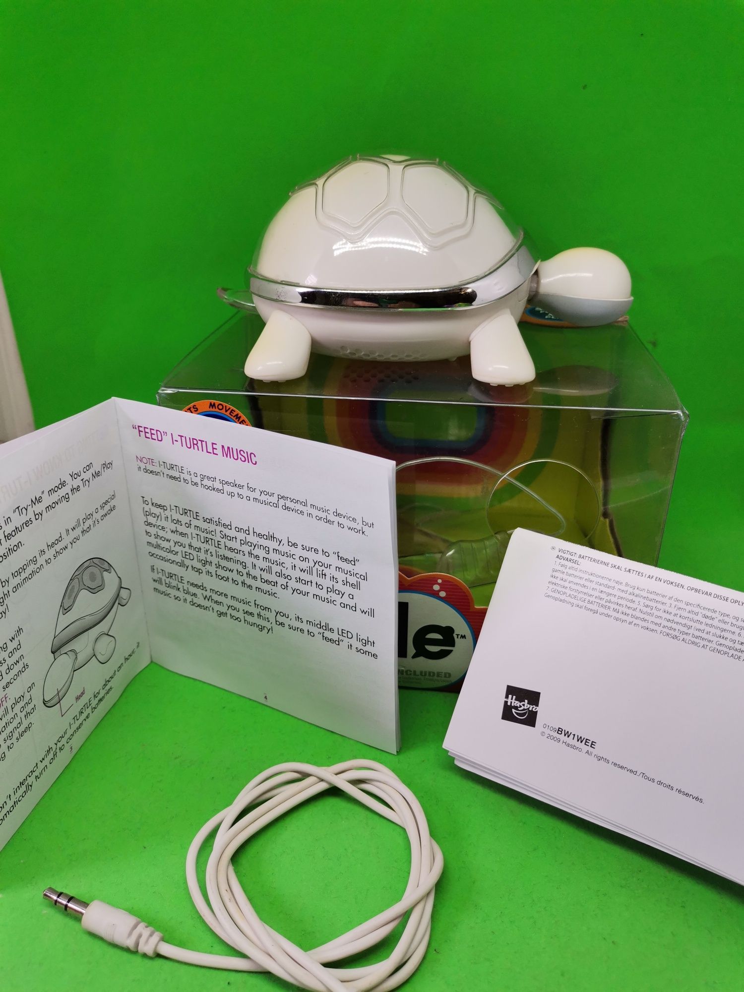 I-TURTLE. Țestoasă interactivă compatibilă oricărui smart Phone.