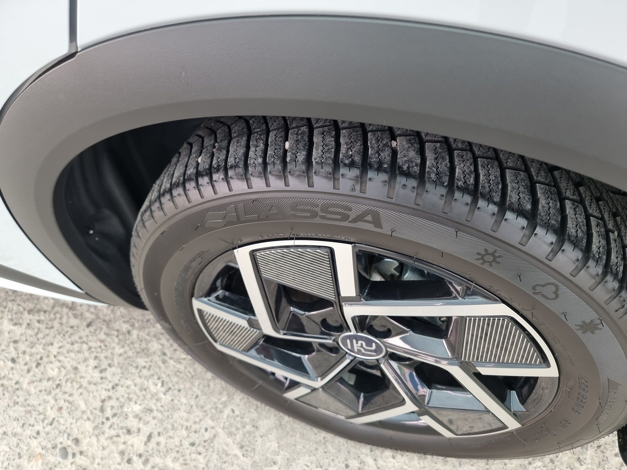 Byd yuang pilus 5 pazitsiya