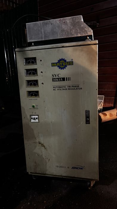 Стабилизатор напряжении!