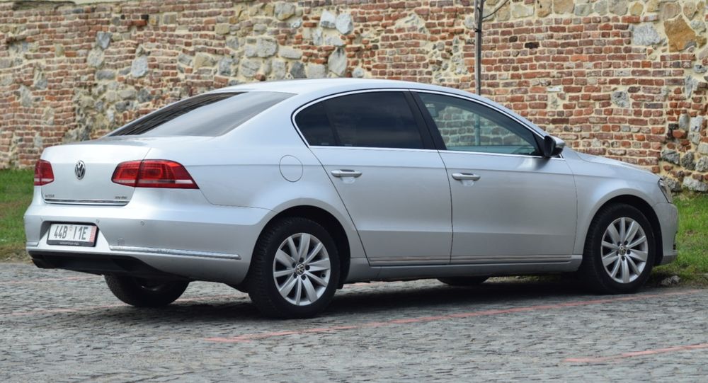 Bassat B7 2012 limuzinã