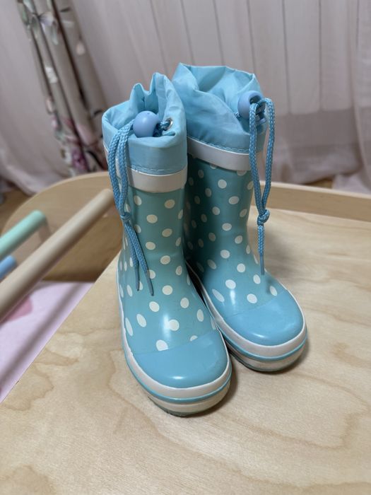 Пантофи размер 24 и 25