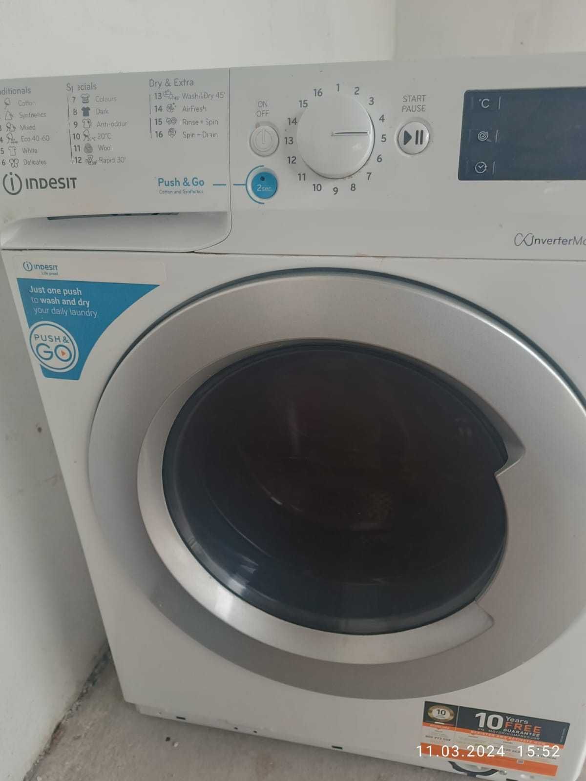 Masina de spalat cu uscator Indesit