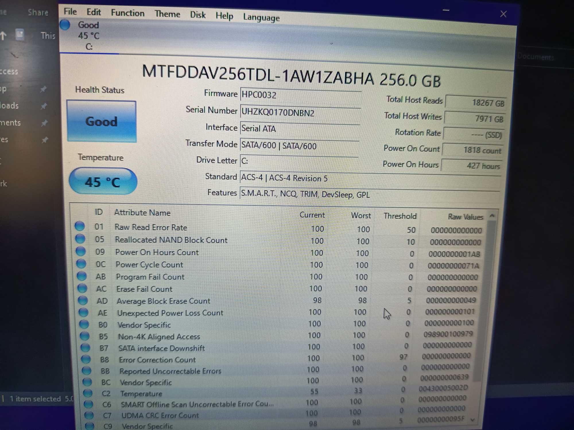 SSD Micron 1300, de 256gb  sata 3, pe M2, plus win 10 pro x64 pe el