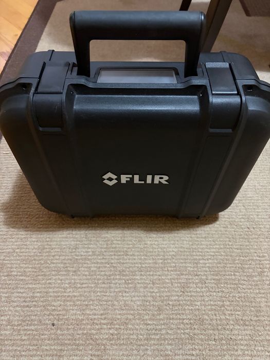 Термокамера Flir
