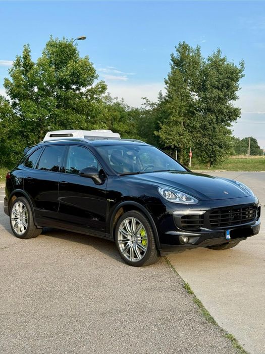Porsche Cayenne S E-Hybrid