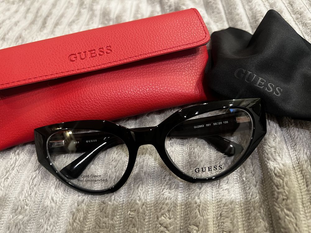 Guess- очила, диоптрични рамки
