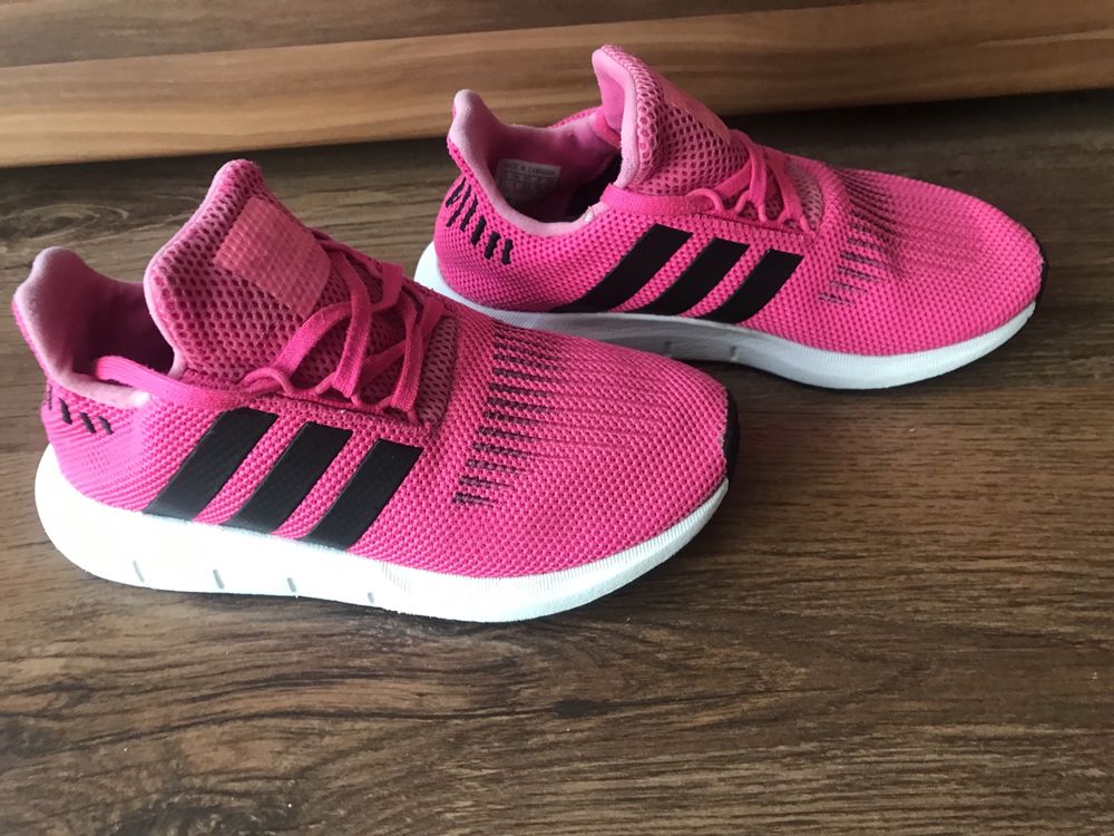 Маратонки Adidas