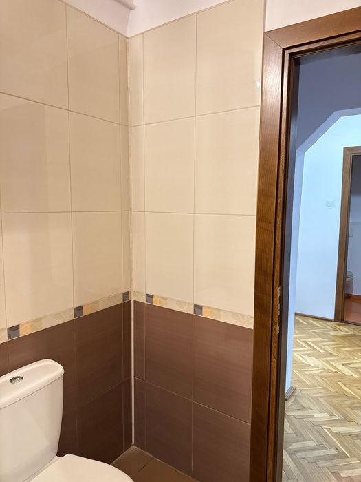 Apartament de vânzare cu 3 camere în 1 Mai, Craiova