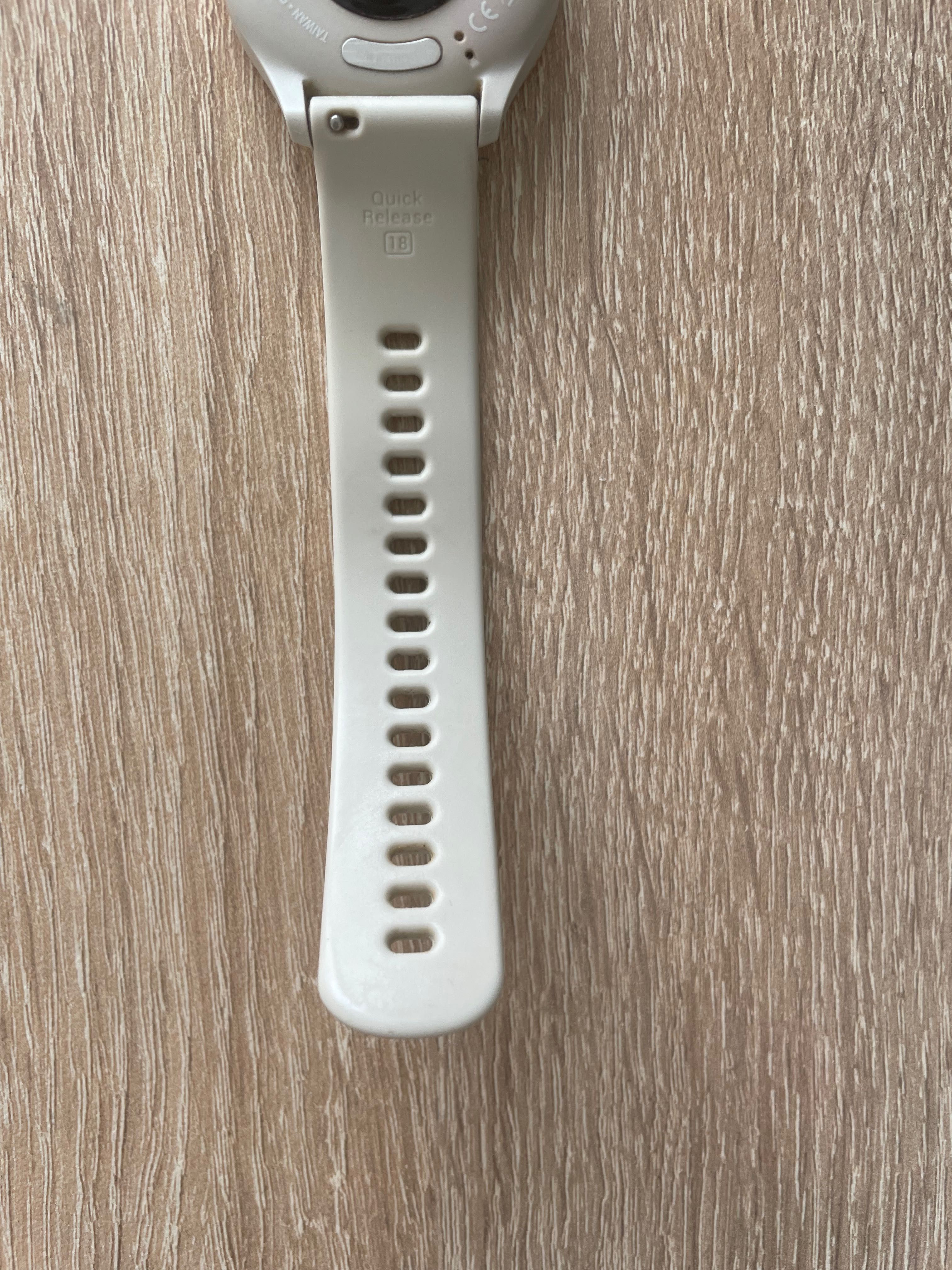 Дамски часовник Garmin Vivomove 3S