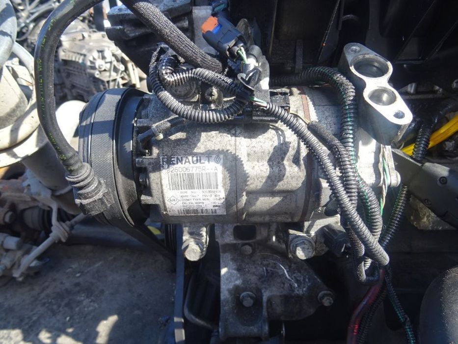 Vand Clima Compresor Dacia Sandero 2 1.2 Benzina Euro5 din 2014 cod: 926006775R--A