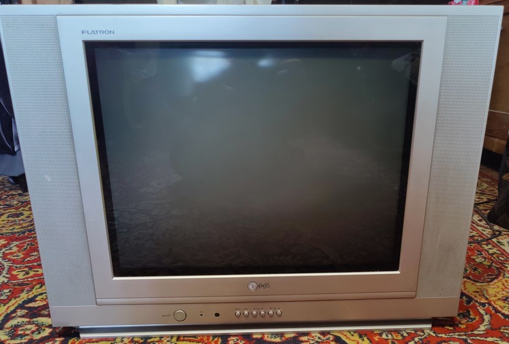 Телевизор LG RT-21FD15V (б/у)