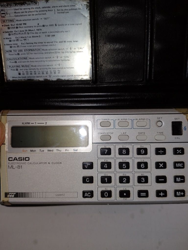 Ceas cu alarma,calculator birou Casio