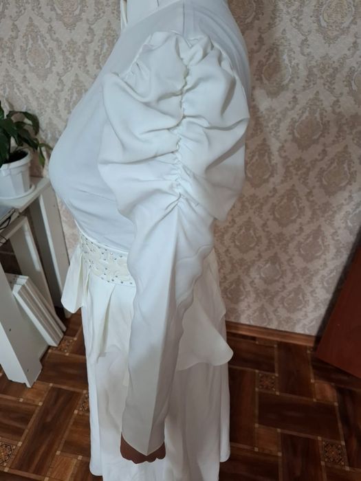 Продам платье для узату или сырга салу