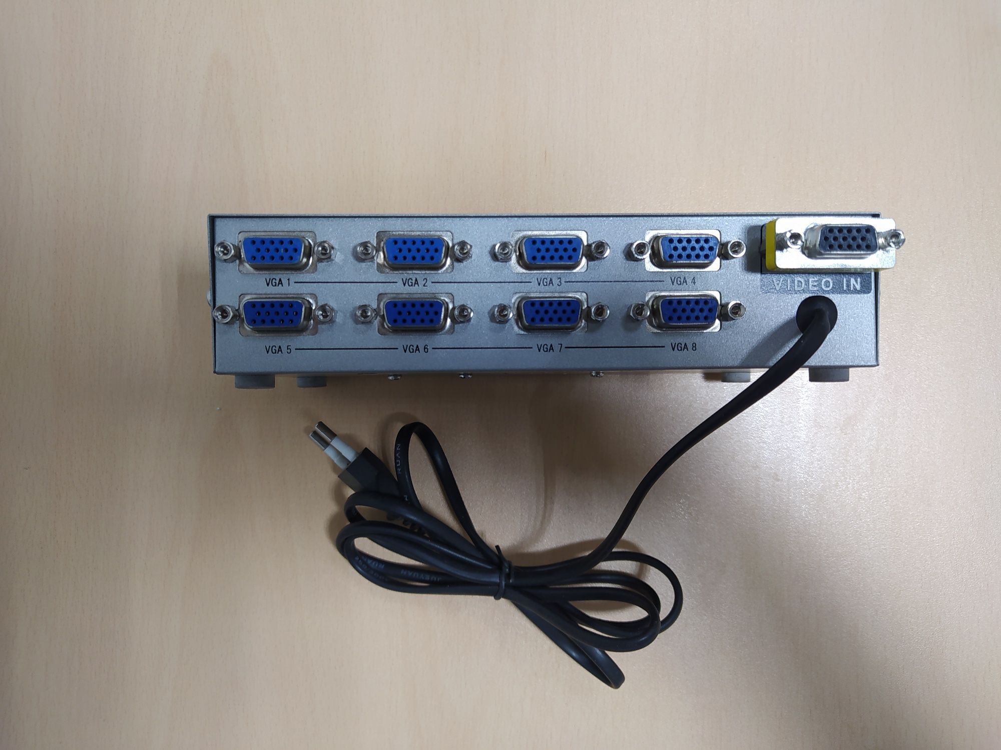 VGA сплиттер на 8 мониторов