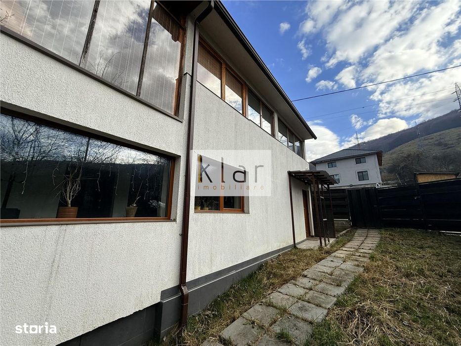 Casa de vacanta cu panorama spre lac