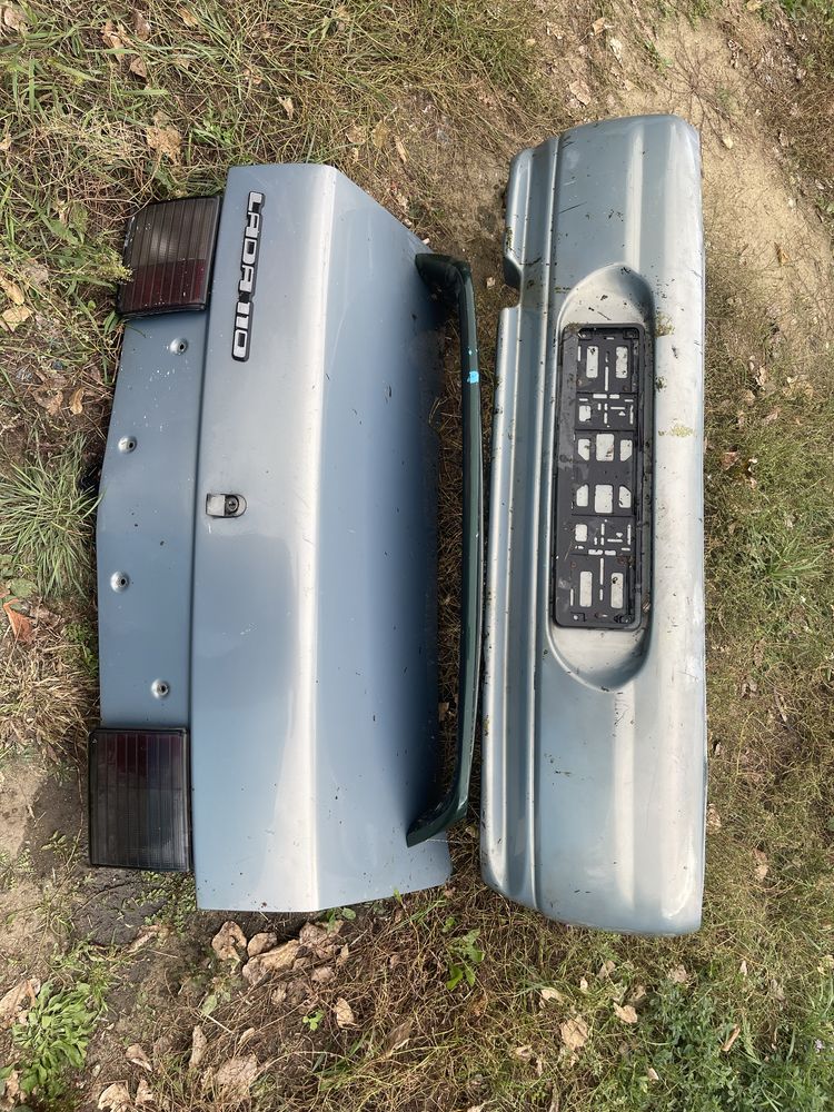 Продам бампер богажник 2110