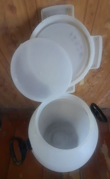 Канистры 30л и 50л, пищевая