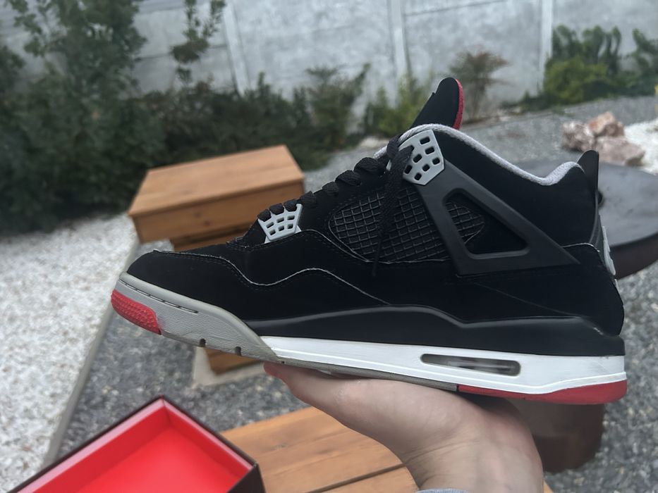 Air Jordan 4 Retro “Bred” (2019)
