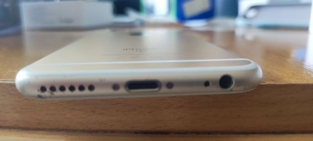 Продавам iPhone S - 128 GB