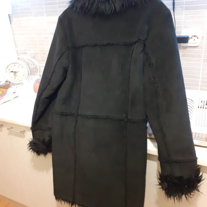 Vand geaca tip cojoc modern nou