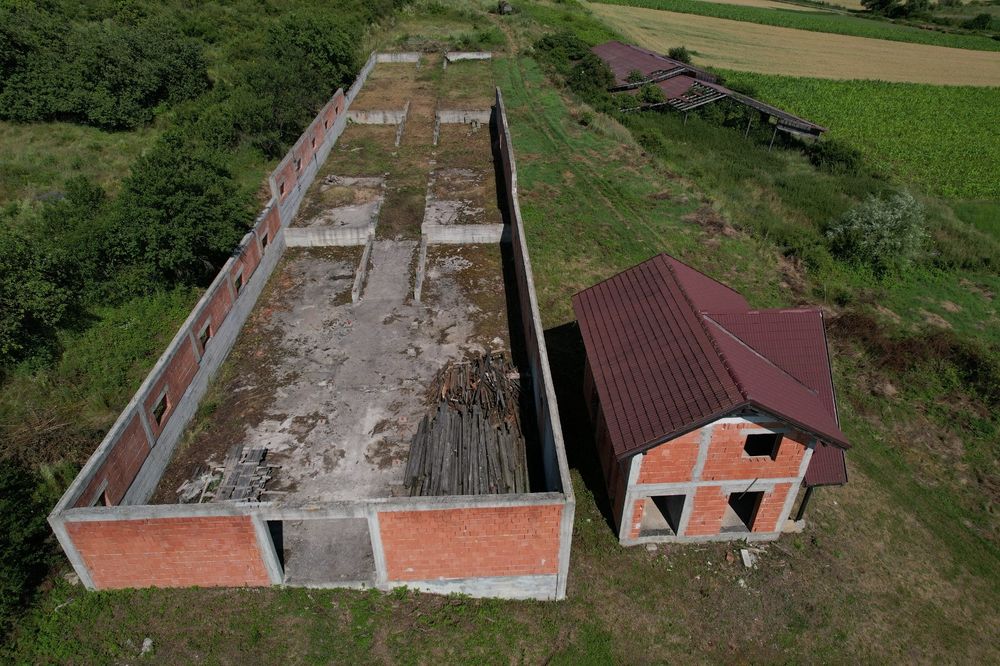 Hale casa depozit vând sau schimb cu apartament sau teren în Zalău