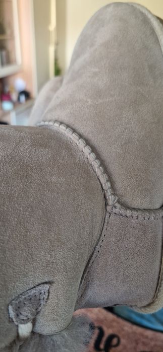 UGG scurte, gri deschis, cu snur in spate