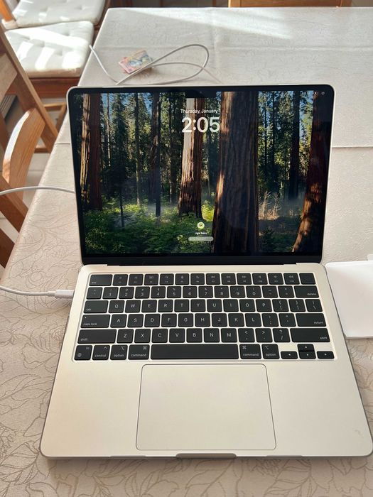 MacBook Air (M2)