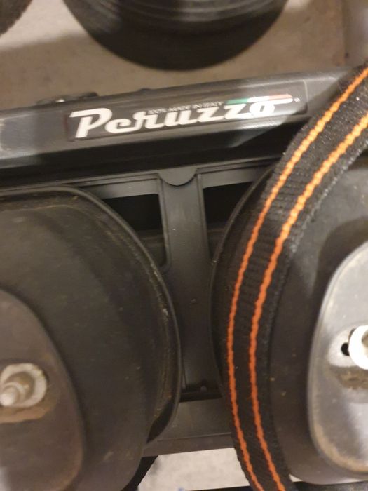 Suport auto pt. 4 biciclete pe carlig