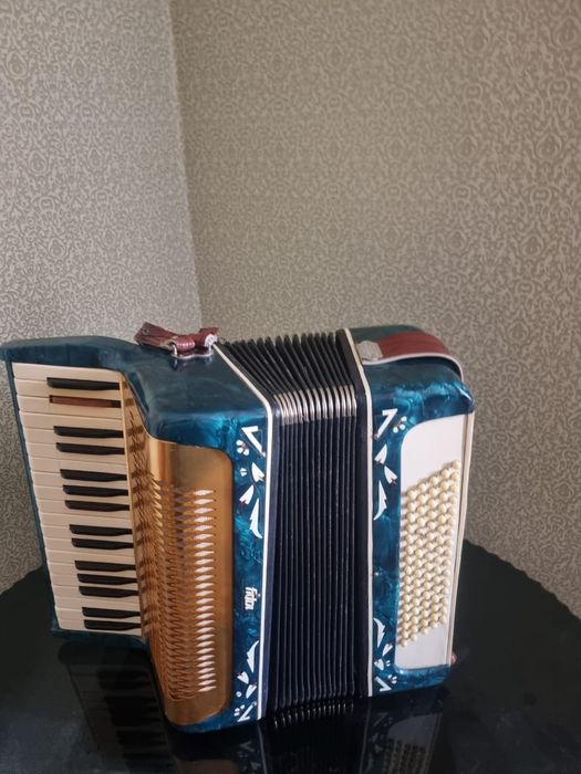Продаётся аккордеон