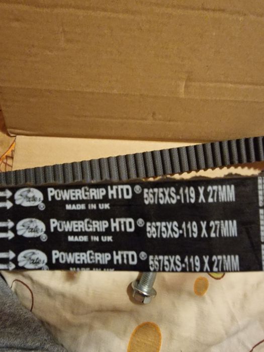 Kit distributie KP35675XS, nou,  cu factura de la Unix