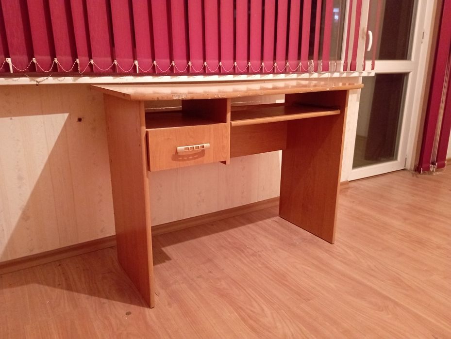 Бюро в много добро състояние