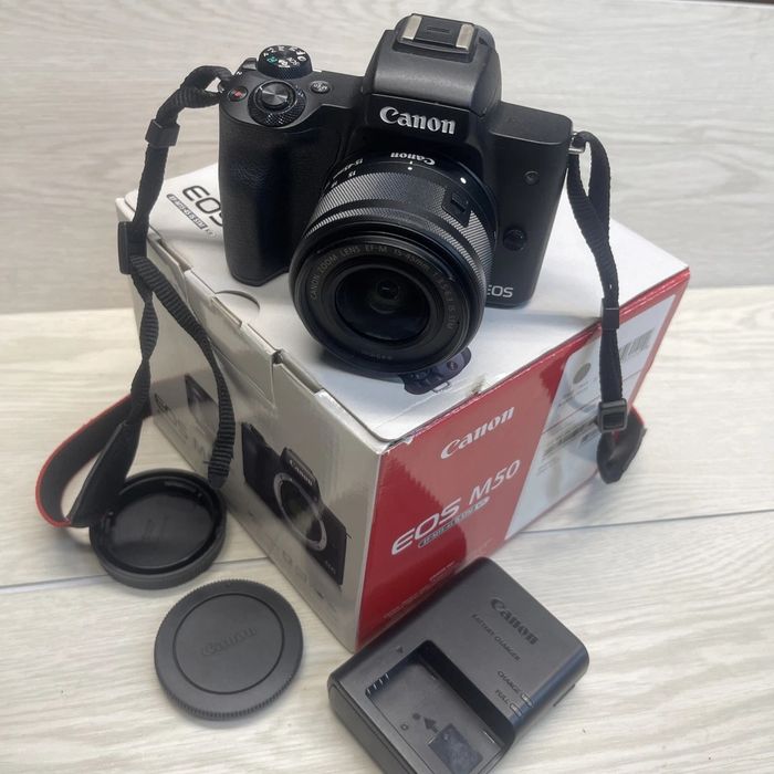 Canon EOS M50 Mirrorless + Obiectiv 15-45mm IS STM, 24.1MP, 4K, Wi-Fi