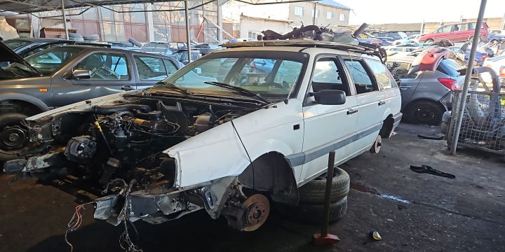 Motor fara anexe Volkswagen VW Passat B3