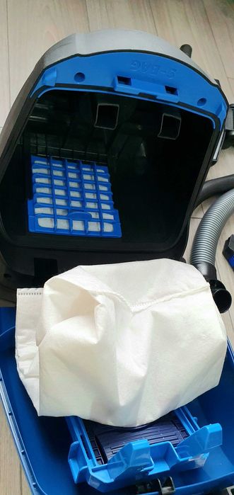 Aspirator Philips PowerGo profesional - FC8245/09, 750W, AAA, Albastru