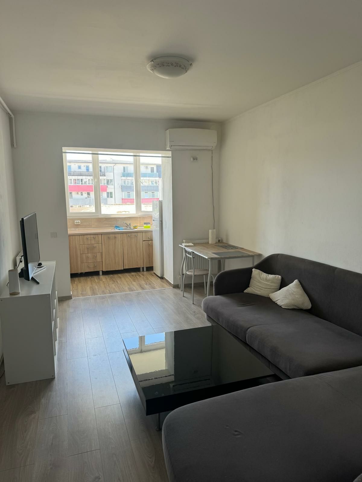 Apartament de închiriat 2 camere zona Berceni luica