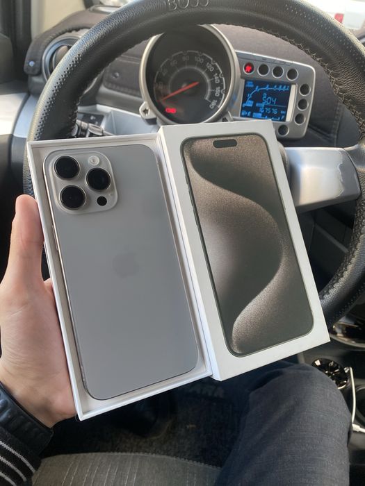 Iphone 15pro max 256gb ideal