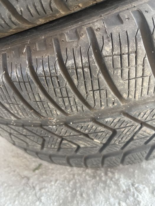 Зимни гуми 255/45/20