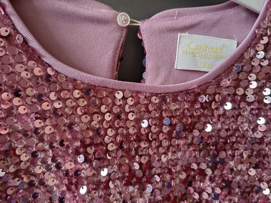 Рокля Contrast, 134 см.