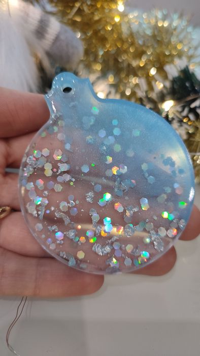 Ръчно изработени фигурки за елха от епоксидна смола