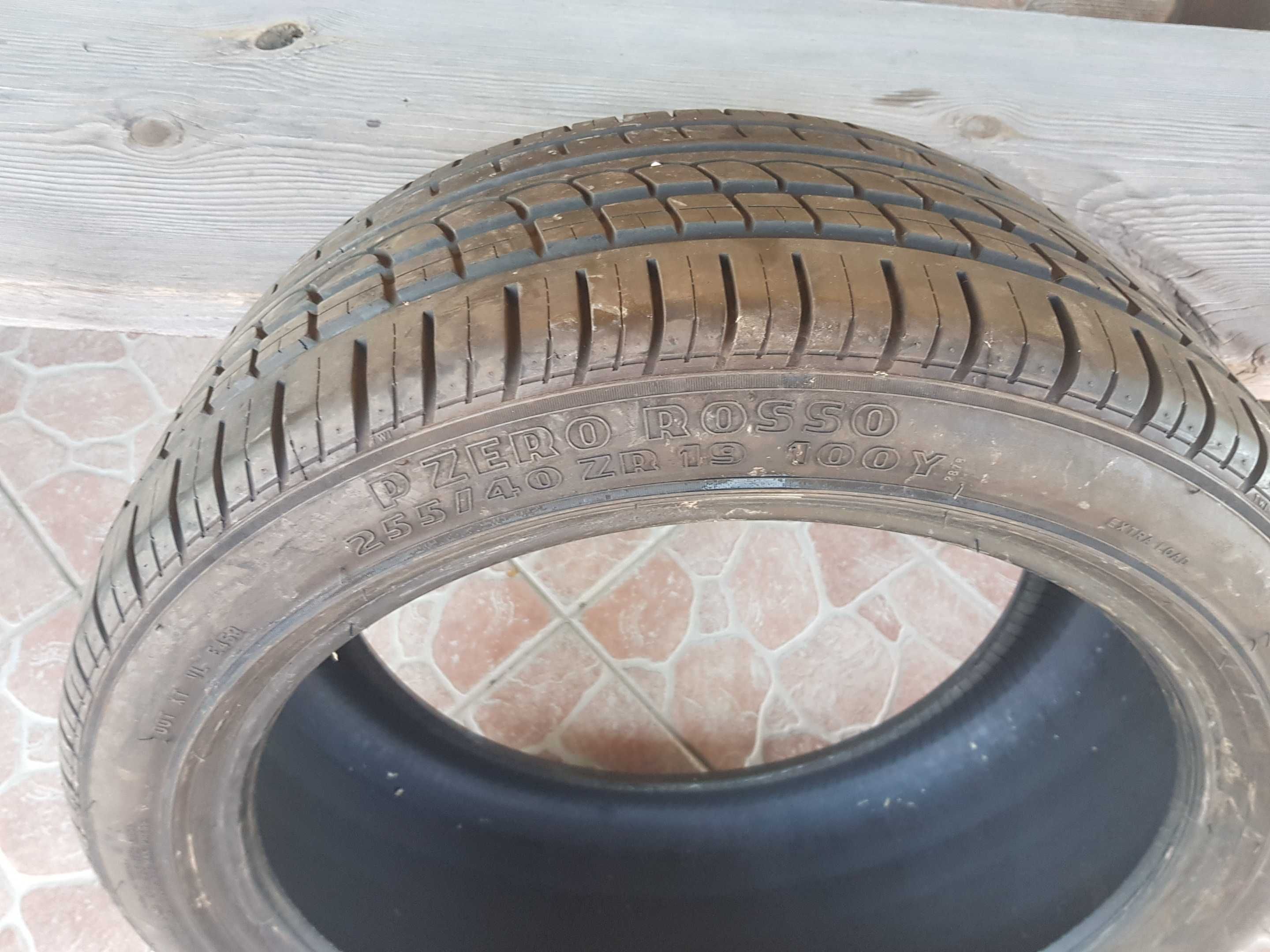 2 Pneuride vaară,  second hand Pirelli 255/40/ZR 19 - 100Y A6