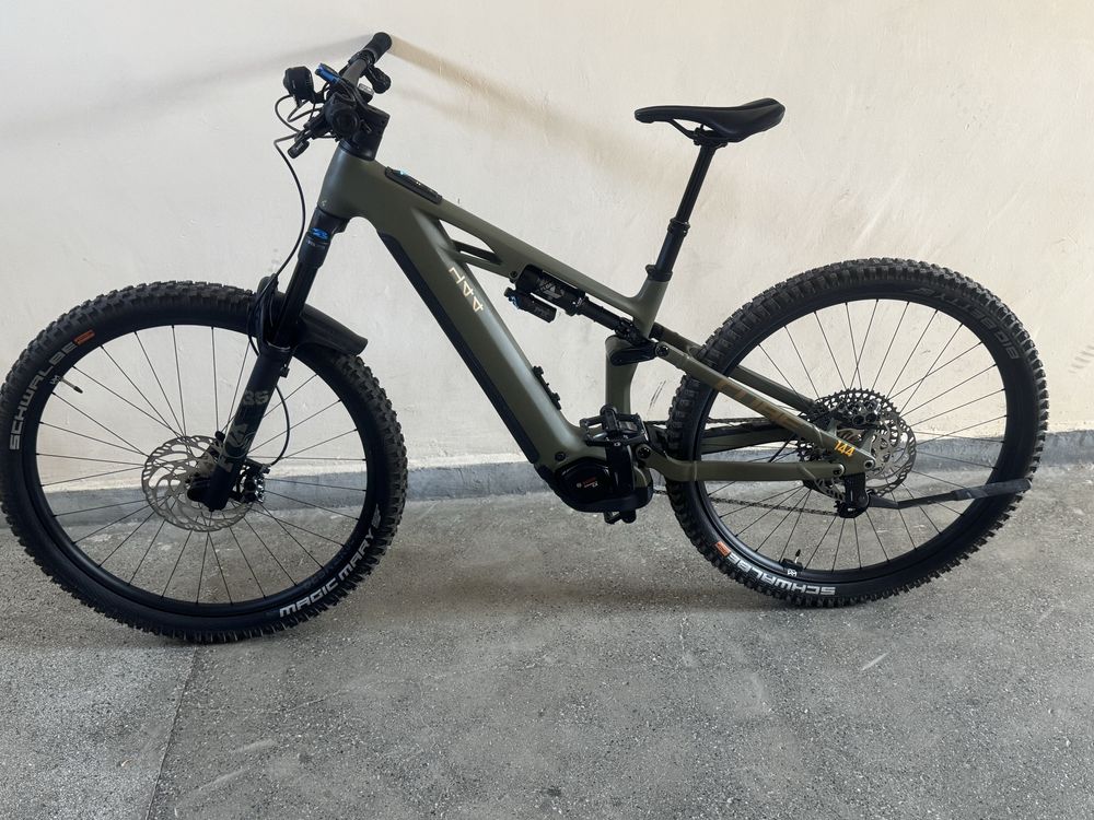 Електрически велосипед Cube  STEREO HYB ONE44 TM 800 OLV Карбон 2025