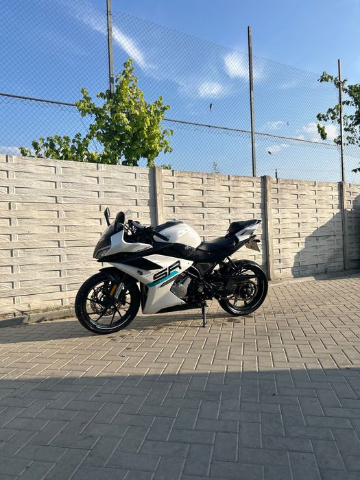 Cf moto 300 sr s