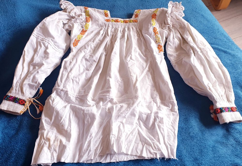 De colectie, camasa traditionala Maramures, veche 70 ani, fete XS,S