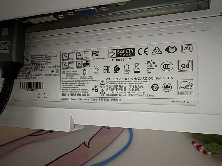 Monitor Fujitsu si Samsung
