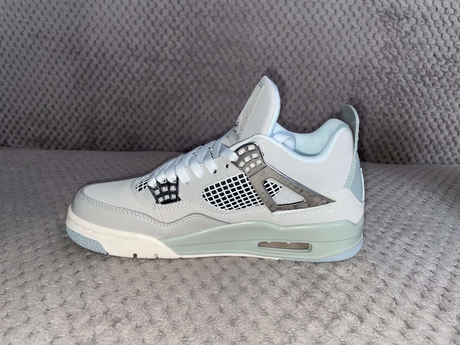 Air Jordan 4 Retro "Frozen Moments" nr de la 40 la 44