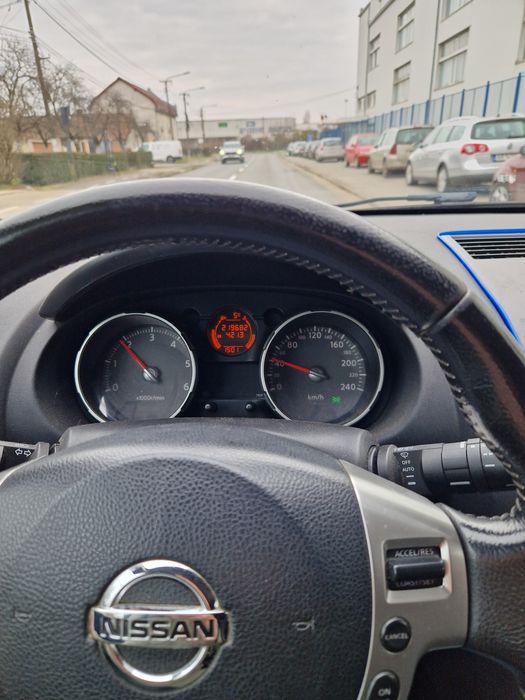 Vând Nisan Qashqai 1.5 DCI